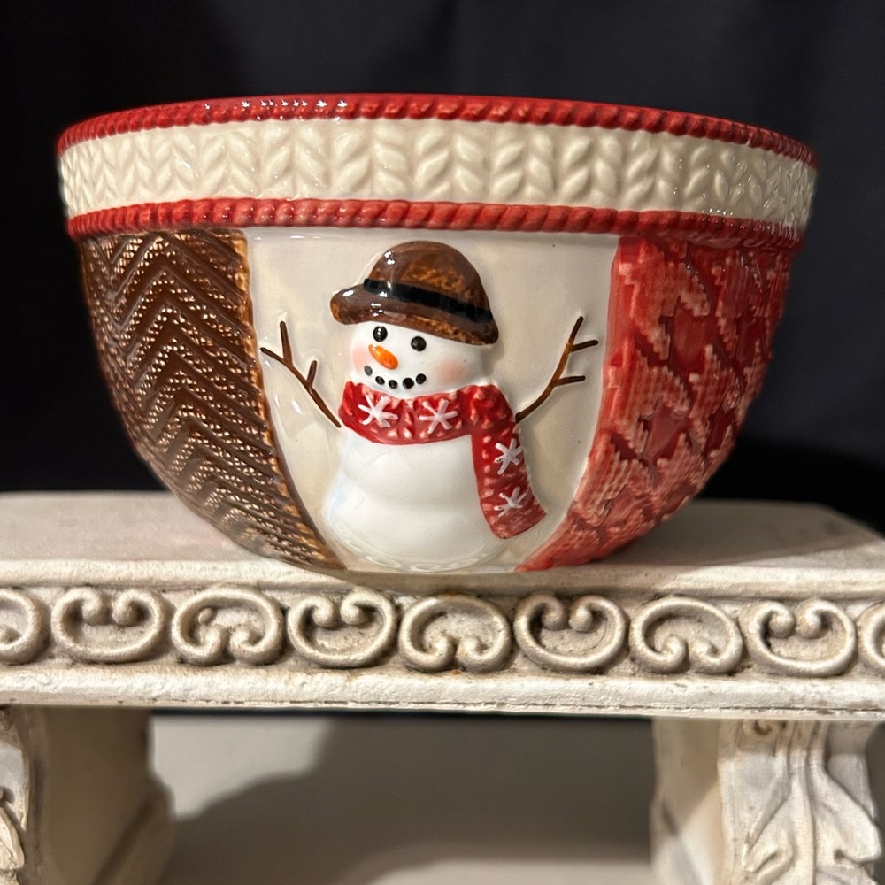 St. Nicholas Square “Warm Wishes” bowl. Snowman, 5”.